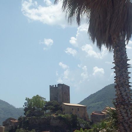 Al Fakhar Ficarra Bagian luar foto